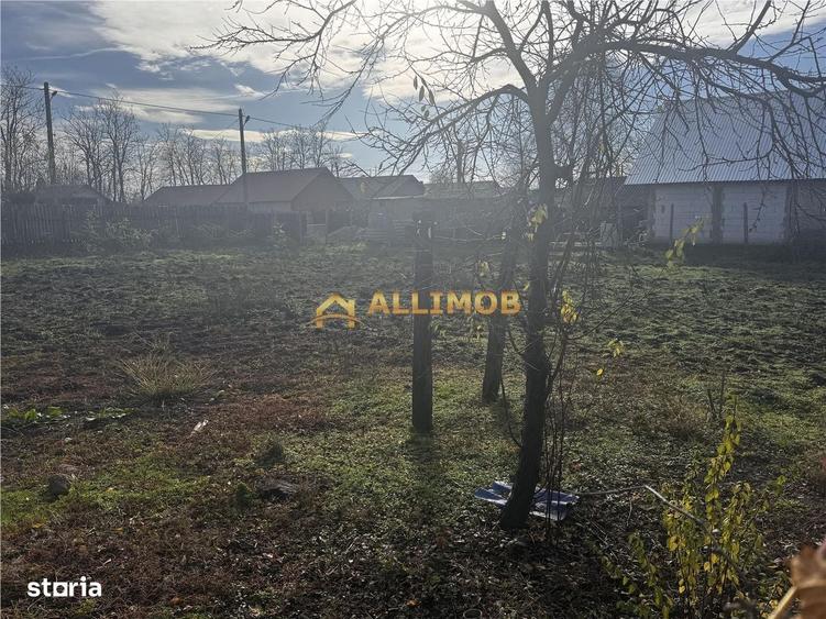 Casă cu 4 camere în Fulga