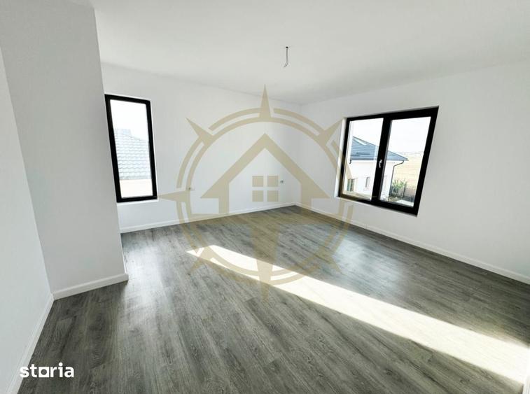 Casă cu 5 camere cu Teren 320 Mp în Central