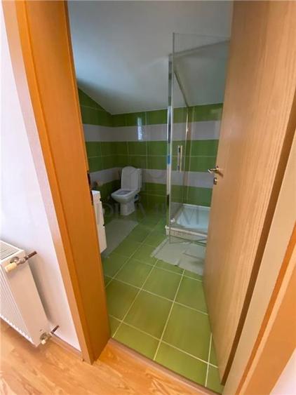 Duplex cu 5 camere cu Teren 300 Mp în Ghiroda