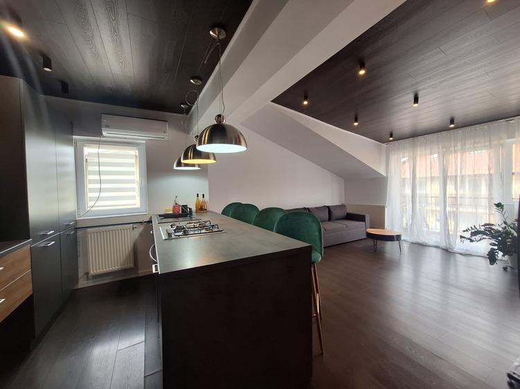 Apartament cu 2 camere semidecomandat, mobilat în Florești