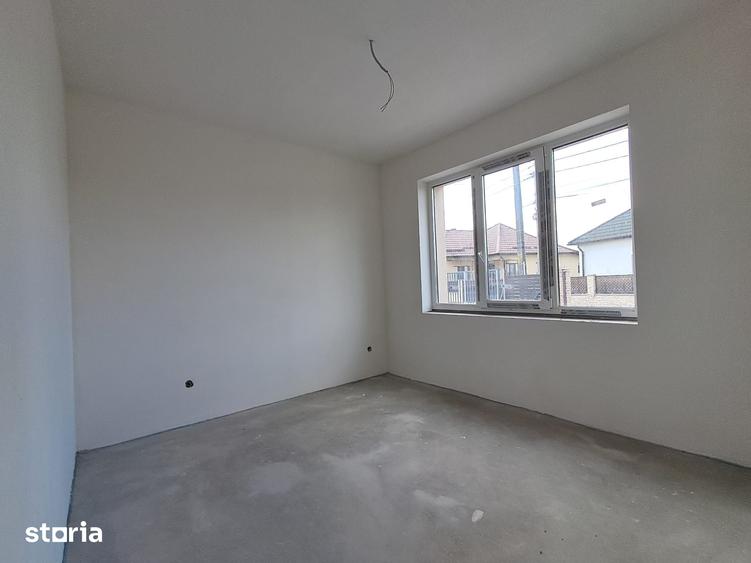 Casă cu 5 camere cu Teren 601 Mp în Apahida