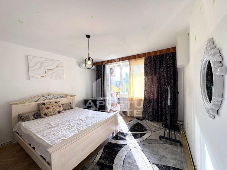 Apartament cu 4 camere decomandat, mobilat în Elisabetin