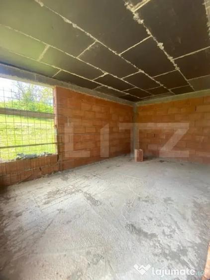 Casă cu 3 camere cu Teren 800 Mp în Centura