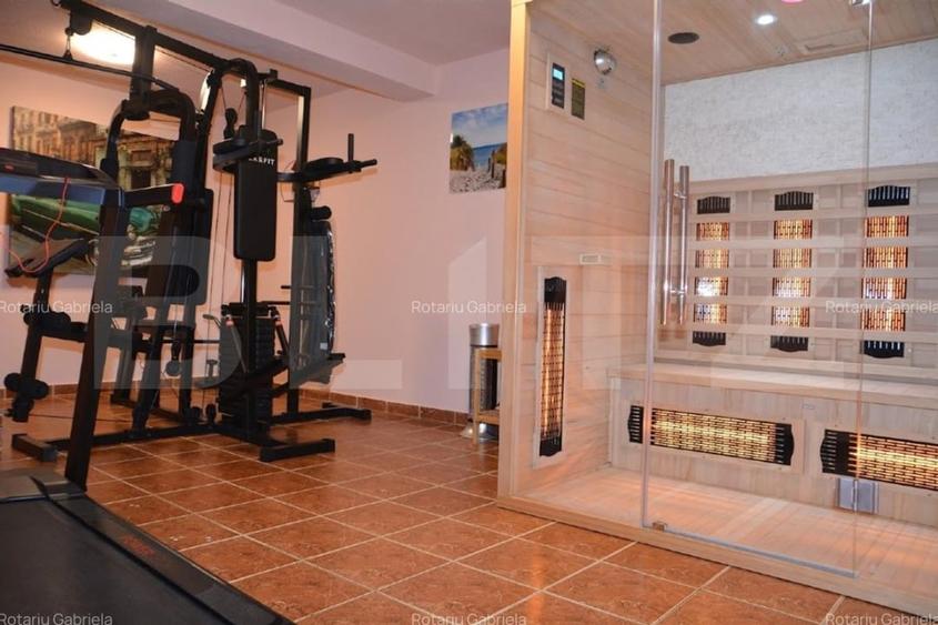 Casă individuală cu 10 camere cu Piscina în Bran