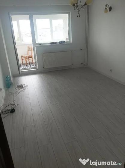 Apartament cu 3 camere decomandat în Pantelimon