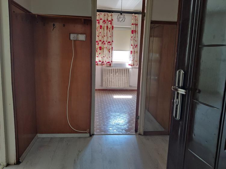 Apartament cu 2 camere semidecomandat în Moșilor