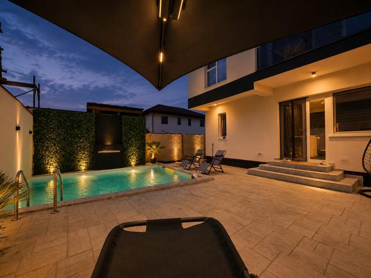 Casă individuală cu 4 camere cu Piscina în Voluntari
