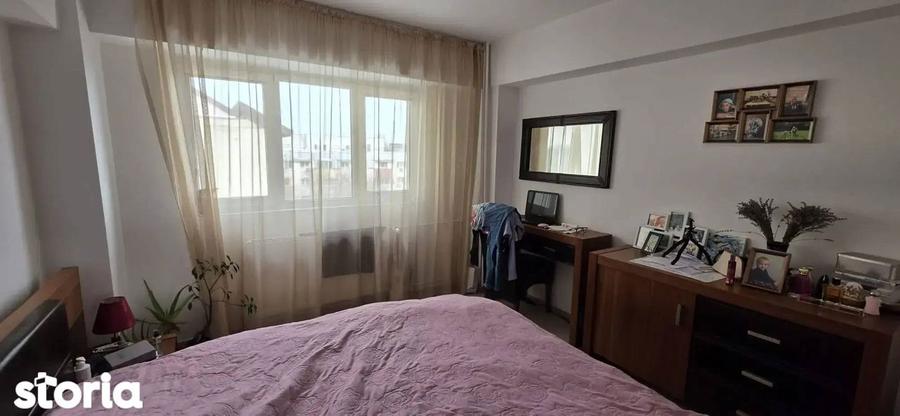 Apartament cu 3 camere decomandat, mobilat în Băneasa