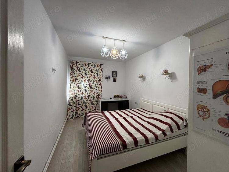 Apartament cu 2 camere decomandat în Traian