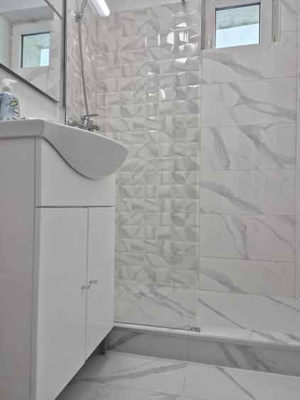 Apartament cu 2 camere decomandat în Colentina