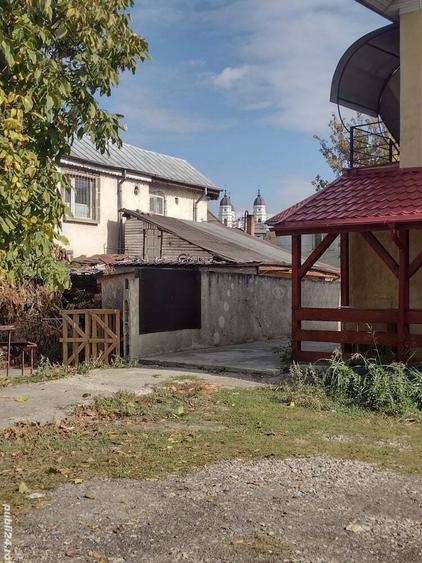 Teren de 242 mp, în Podul de Piatră