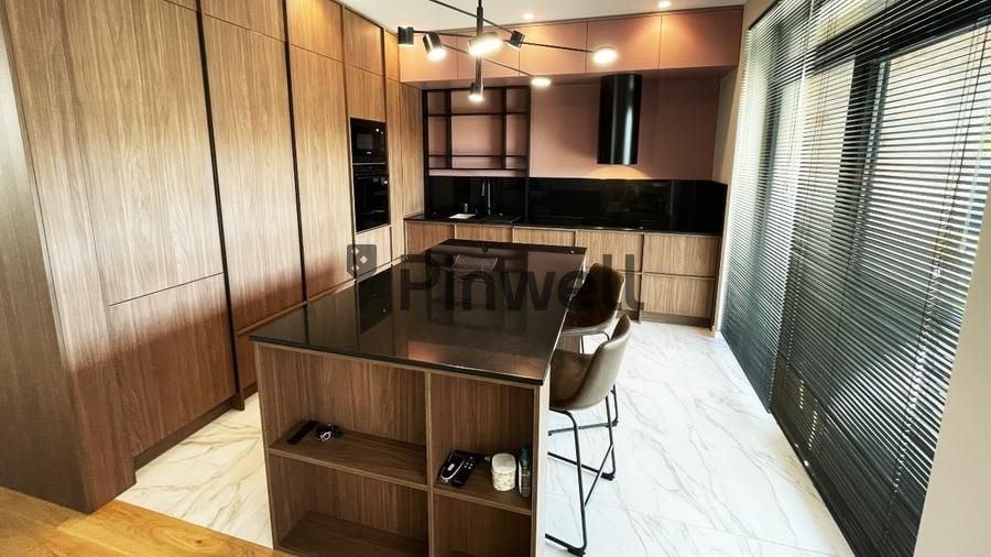Casă individuală cu 5 camere cu Canalizare în Corbeanca