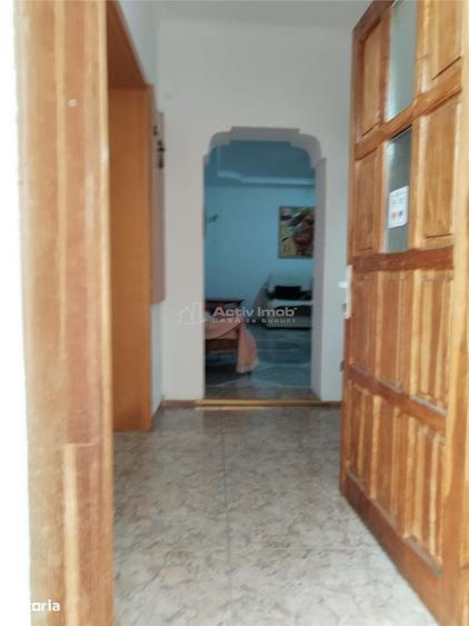 Casă cu 4 camere în Aurel Vlaicu