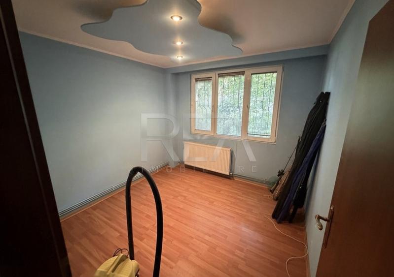 Apartament cu 3 camere semidecomandat, mobilat în Drumul Taberei