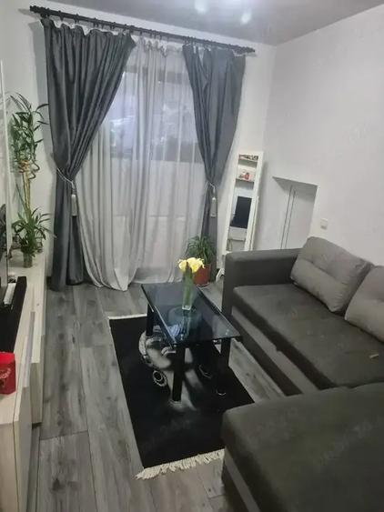 Apartament cu 2 camere decomandat, mobilat în Apărătorii Patriei
