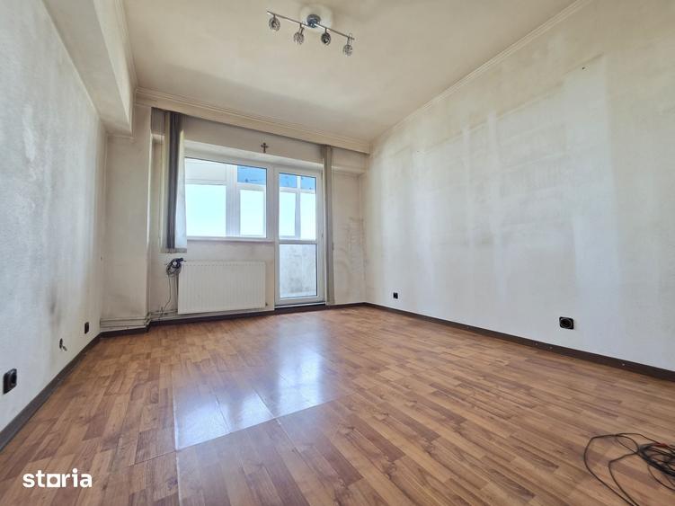 Apartament cu 4 camere în Militari