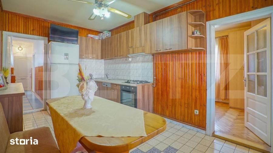 Casa cu 2 apartamente, 2 corpuri si teren Rasnov - 11