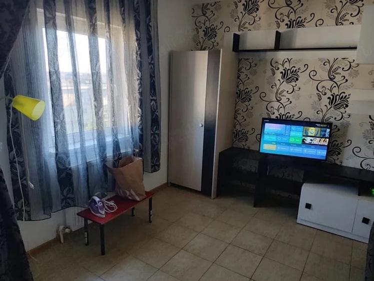Garsonieră semidecomandată în Poarta 6