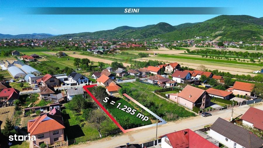 Casă cu 4 camere cu Teren 1295 Mp în Central