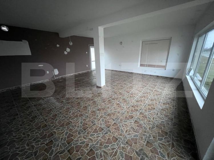 Spațiu comercial, de 55 mp, în Exterior Est