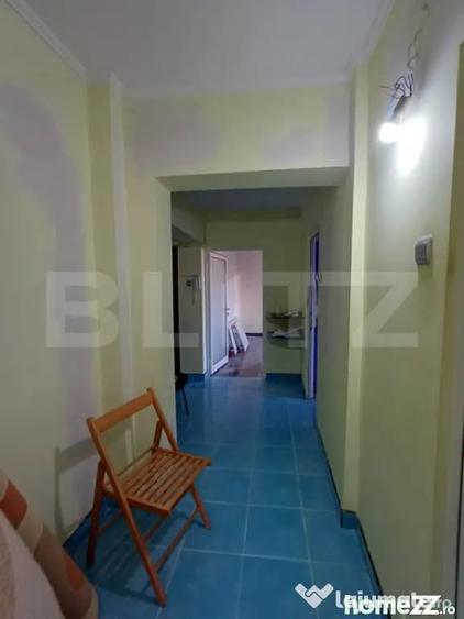 Apartament cu 3 camere semidecomandat în Câmpia Turzii