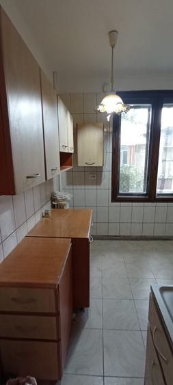 Apartament cu 2 camere semidecomandat în Barbu Văcărescu
