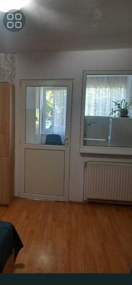 Garsonieră decomandată în Astra