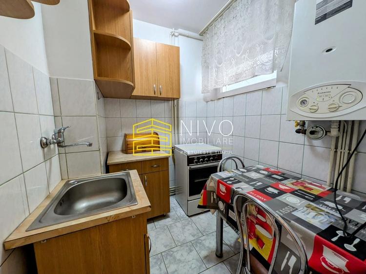 Garsonieră decomandată, mobilată în Ultracentral