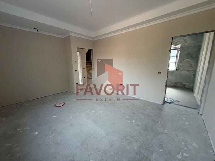 Duplex cu 7 camere cu Canalizare în Bucovina