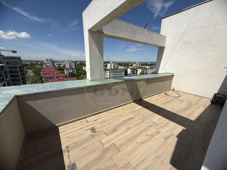 Apartament cu 3 camere, mobilat în Craiovița Nouă
