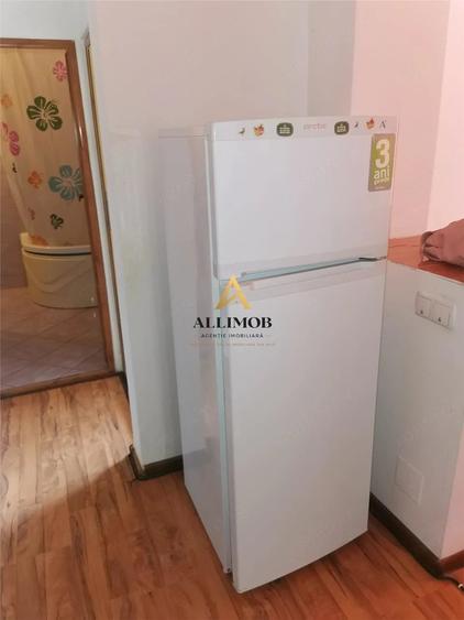 Apartament cu 2 camere decomandat în B-dul București