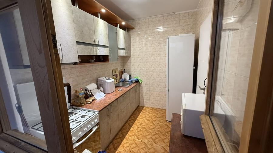 Apartament cu 2 camere semidecomandat în 1 Mai