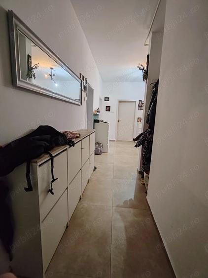 Apartament cu 3 camere nedecomandat în Ghiroda