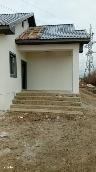 Casă cu 4 camere în Central