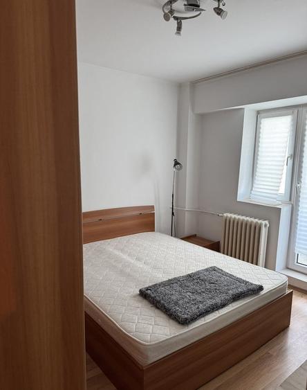 Apartament cu 2 camere decomandat, mobilat în Calea Călărașilor