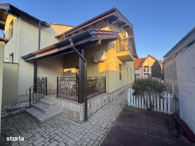 Casă cu 4 camere cu Teren 350 Mp în Girocului
