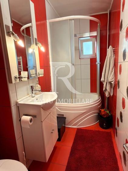 Apartament cu 2 camere semidecomandat, mobilat în Rogerius