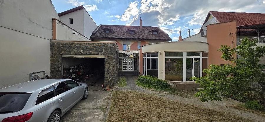 Casă cu 4 camere cu Teren 400 Mp în Elisabetin