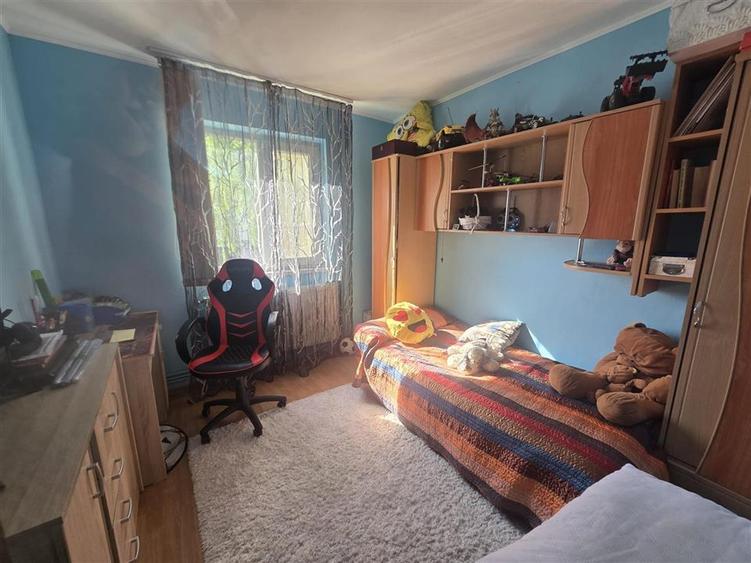 Apartament cu 2 camere decomandat, mobilat în Sud-Est