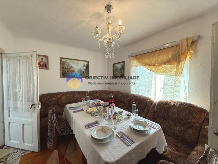 Casă individuală cu 3 camere cu Teren 5062 Mp în Târgu Neamț