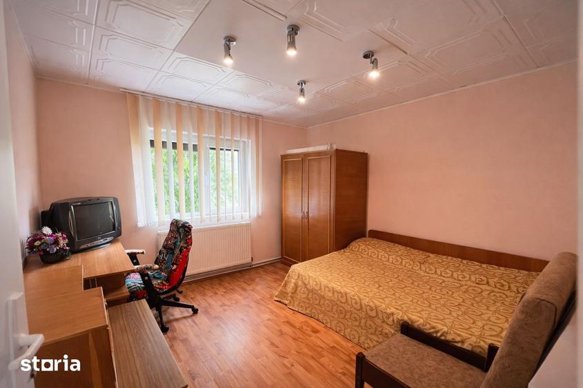 Apartament cu 3 camere decomandat în Central