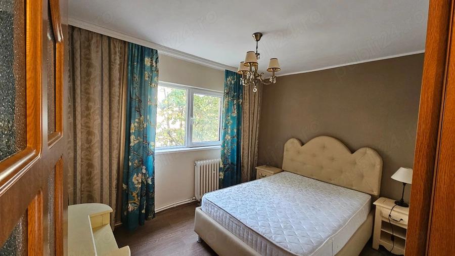 Apartament cu 4 camere decomandat în Inel II