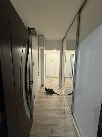Apartament cu 3 camere decomandat în Dristor