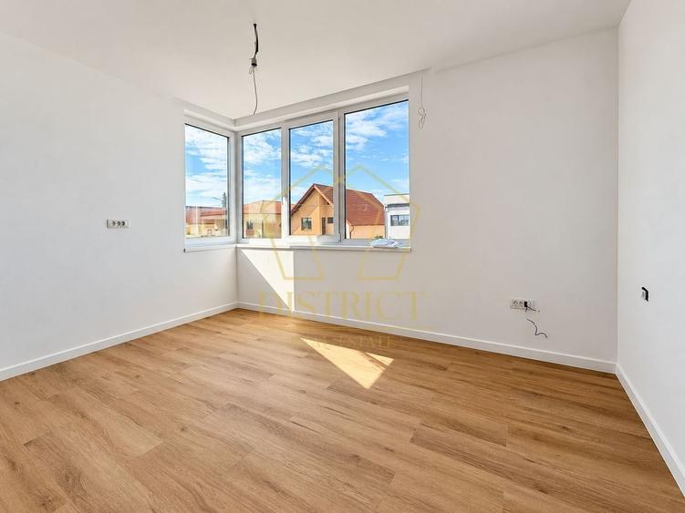 Duplex cu 3 camere cu Canalizare în Moșnița Nouă