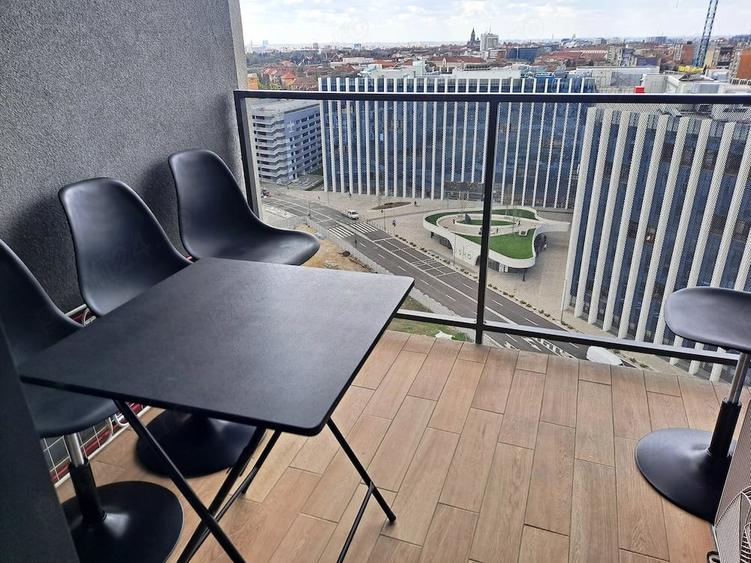 Apartament cu 2 camere semidecomandat în Central