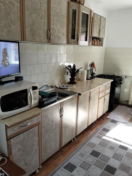 Inchiriez apartament