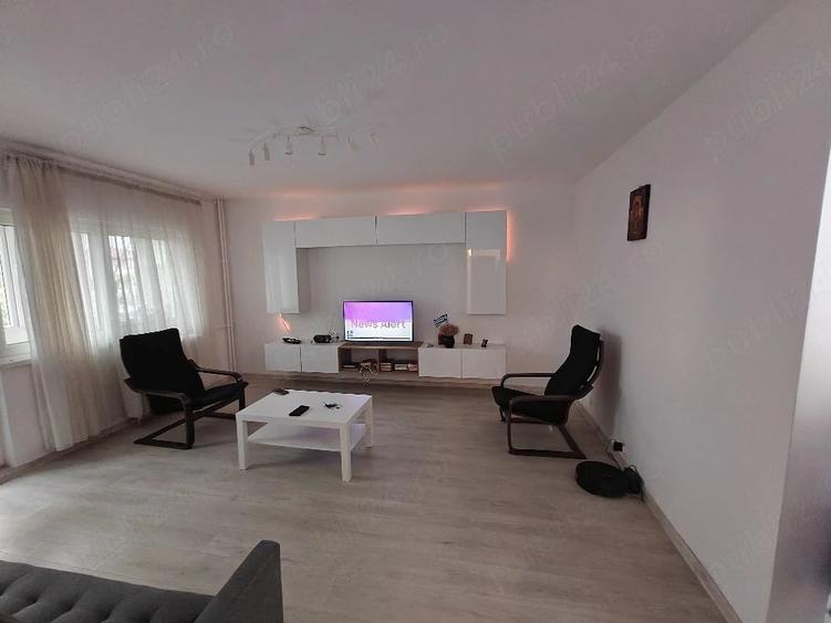 Apartament cu 2 camere semidecomandat în Baicului