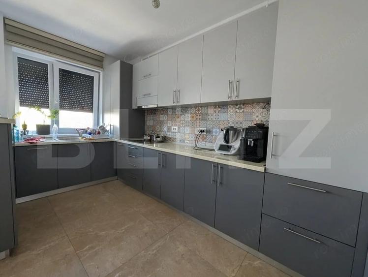 Apartament cu 3 camere decomandat în Iosia