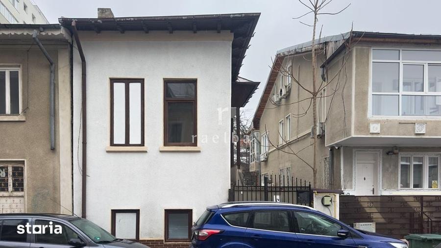 Casă cu 4 camere cu Teren 232 Mp în Grivița