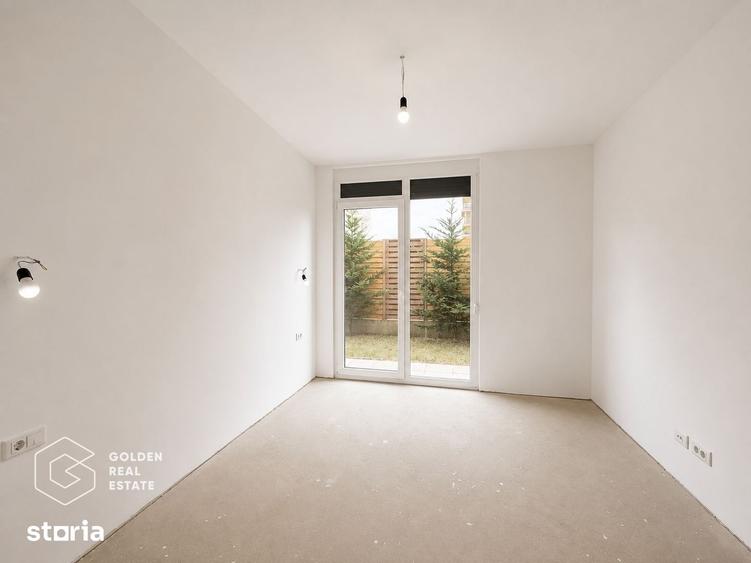 Apartament cu 3 camere în Intim